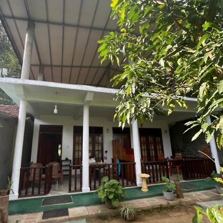 Pasan Guest Acomodação com café da manhã Ella Exterior foto